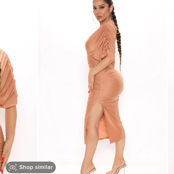 Fashion Nova ruched dress NWT - Picture 4 of 16